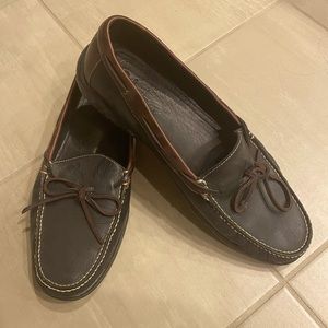 Cole Haan black loafers with brown trim - size 11
